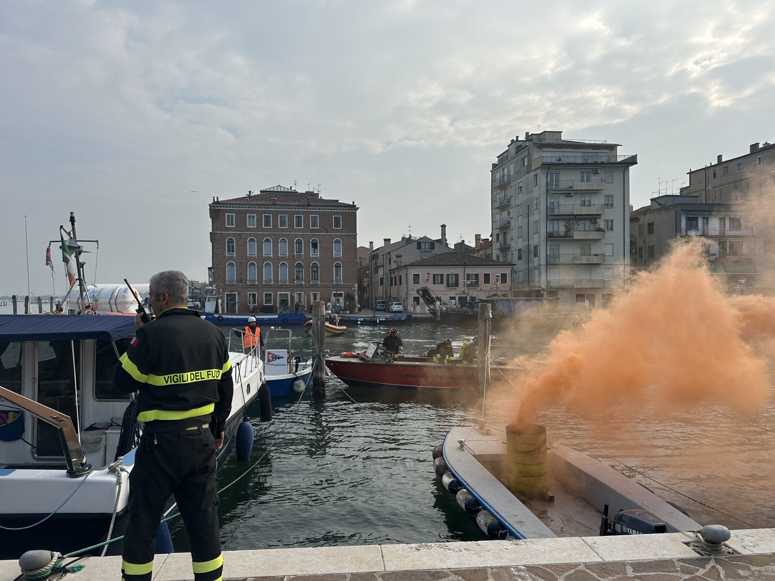 Esercitazione antincendio alla Darsena Le Saline